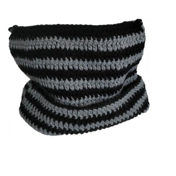 Black & Gray Striped Stretchy Crochet Cat Ear Beanie Hat - One Size - Picture 3 of 3